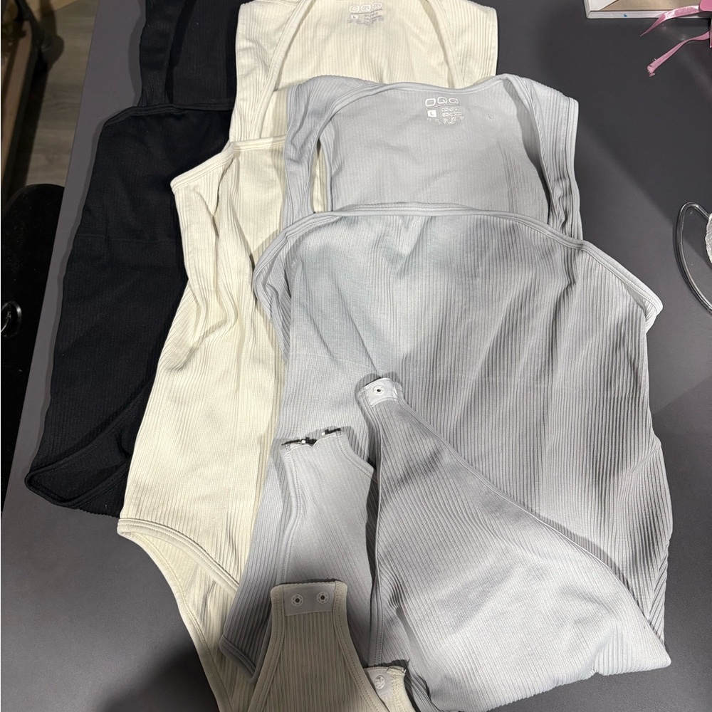 OQQ 3-Pack Bodysuits